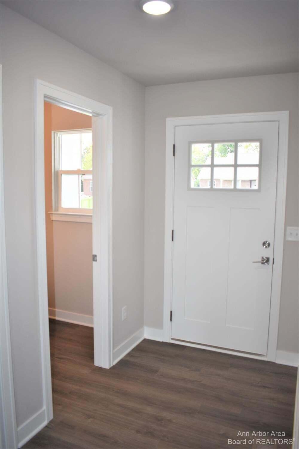 725 Jefferson Lane