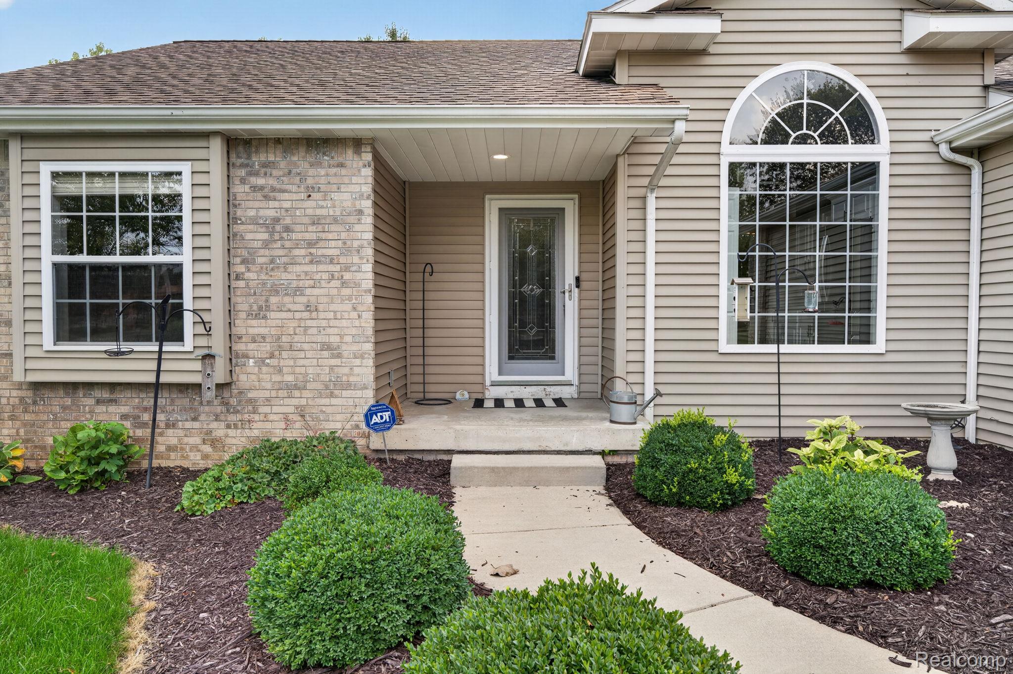 10070 N Fenton Road