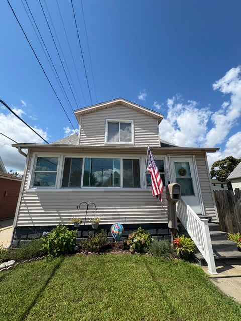 1882 7th Street Street Wyandotte City MI 48192