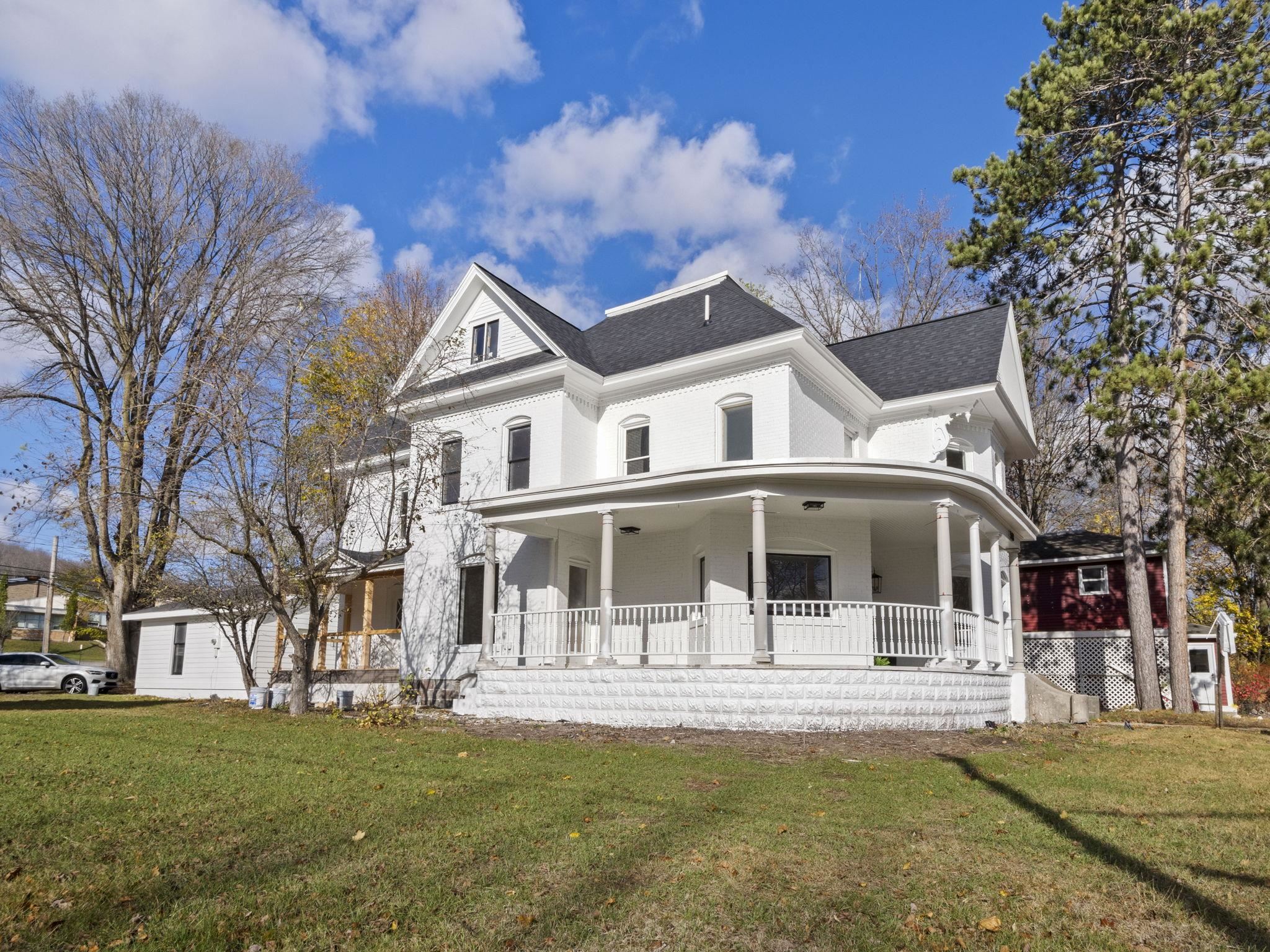 Listing image 4