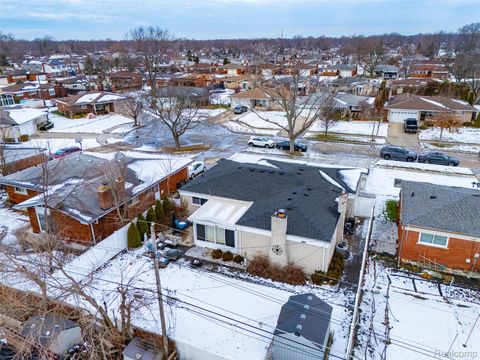 Tiny photo for 33367 Elgin Court, Sterling Heights City, MI 48310 (MLS # 20251060958)