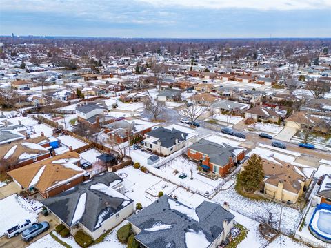 Tiny photo for 33367 Elgin Court, Sterling Heights City, MI 48310 (MLS # 20251060958)