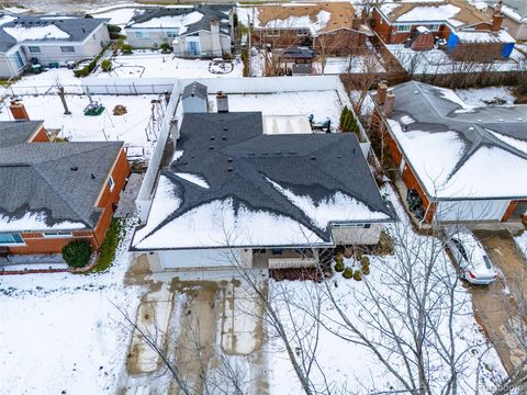 Tiny photo for 33367 Elgin Court, Sterling Heights City, MI 48310 (MLS # 20251060958)