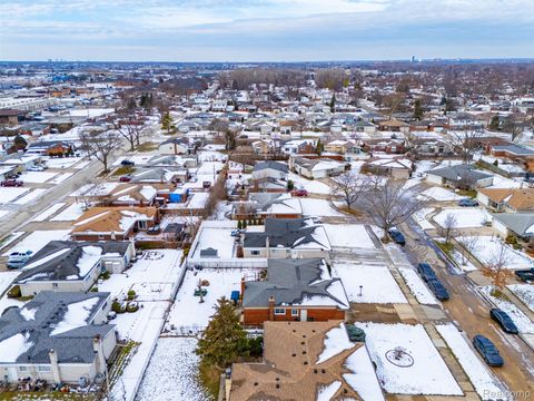 Tiny photo for 33367 Elgin Court, Sterling Heights City, MI 48310 (MLS # 20251060958)