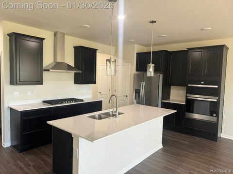 Tiny photo for 732 ADDISON Circle, Commerce Charter Township, MI 48390 (MLS # 20261005042)