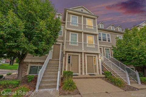 Photo for 1081 Foxboro