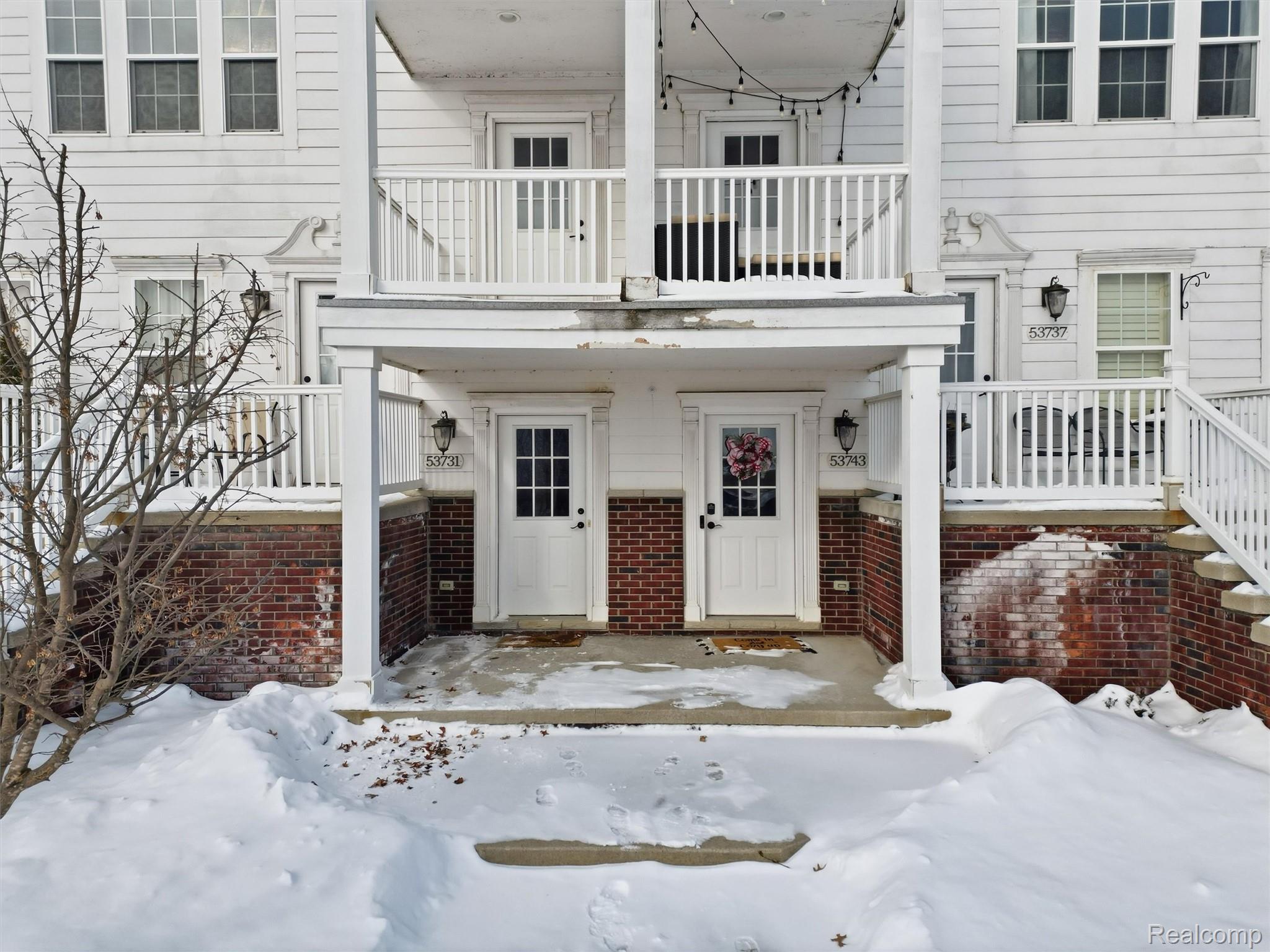 53731 Champlain Street