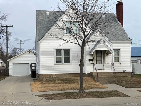 51 Runnels Street Port Huron City MI 48060