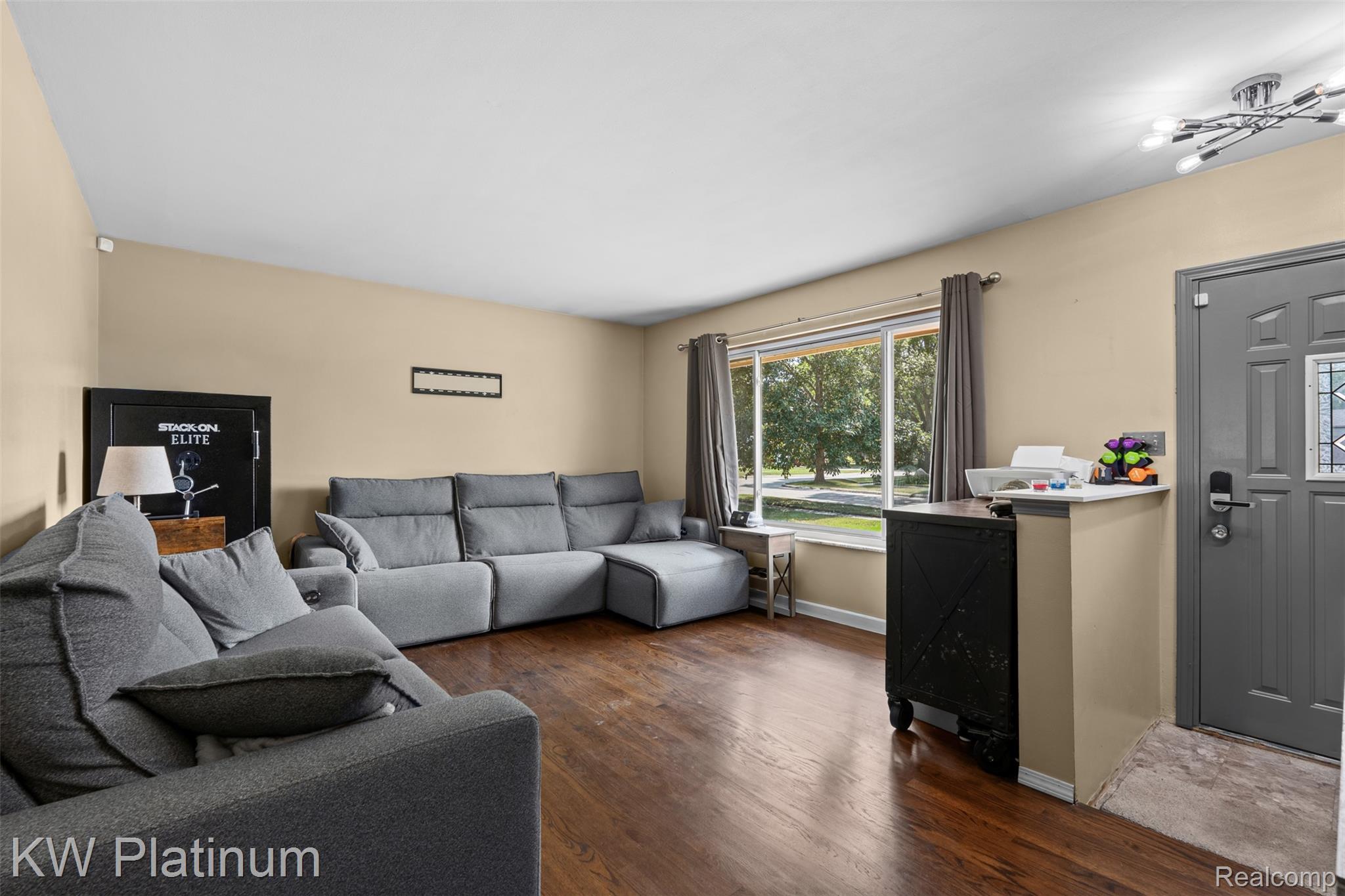 15003 Jenny Drive