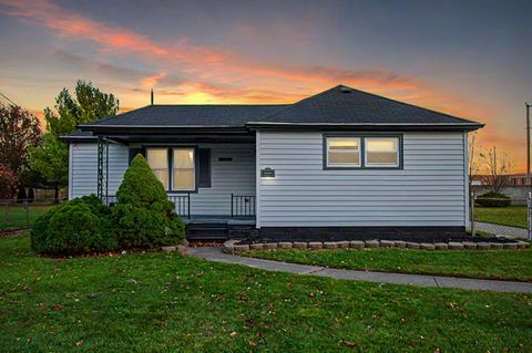 A home in FraserCity_Macomb