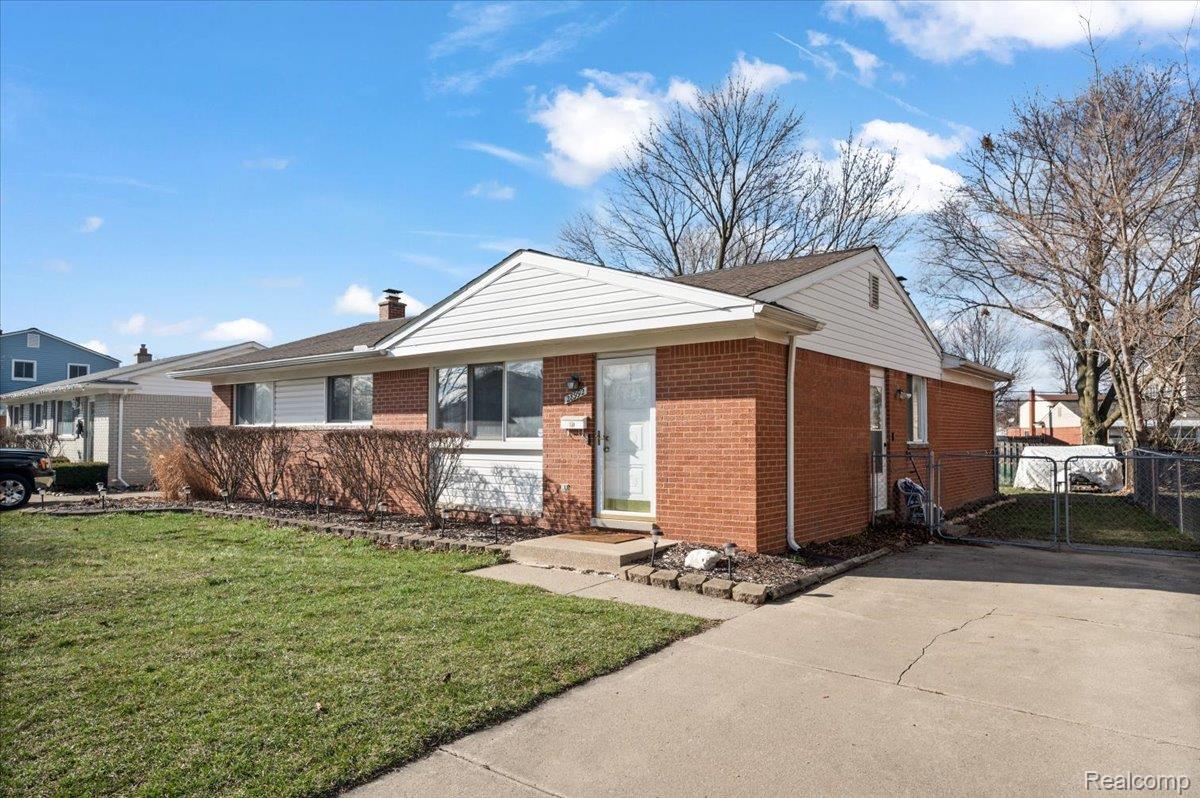 28992 Kathryn Street