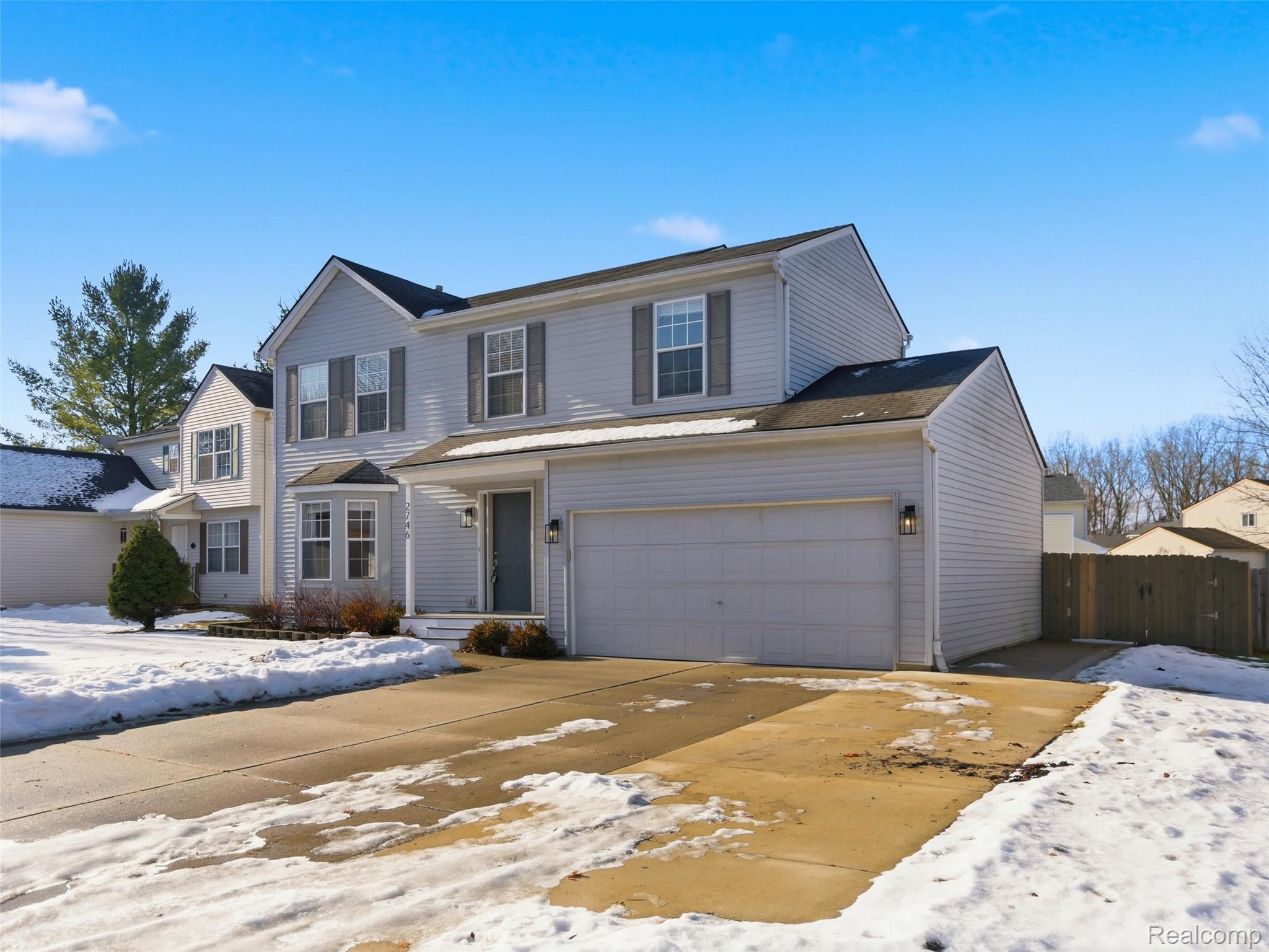 2746 Riverside Drive