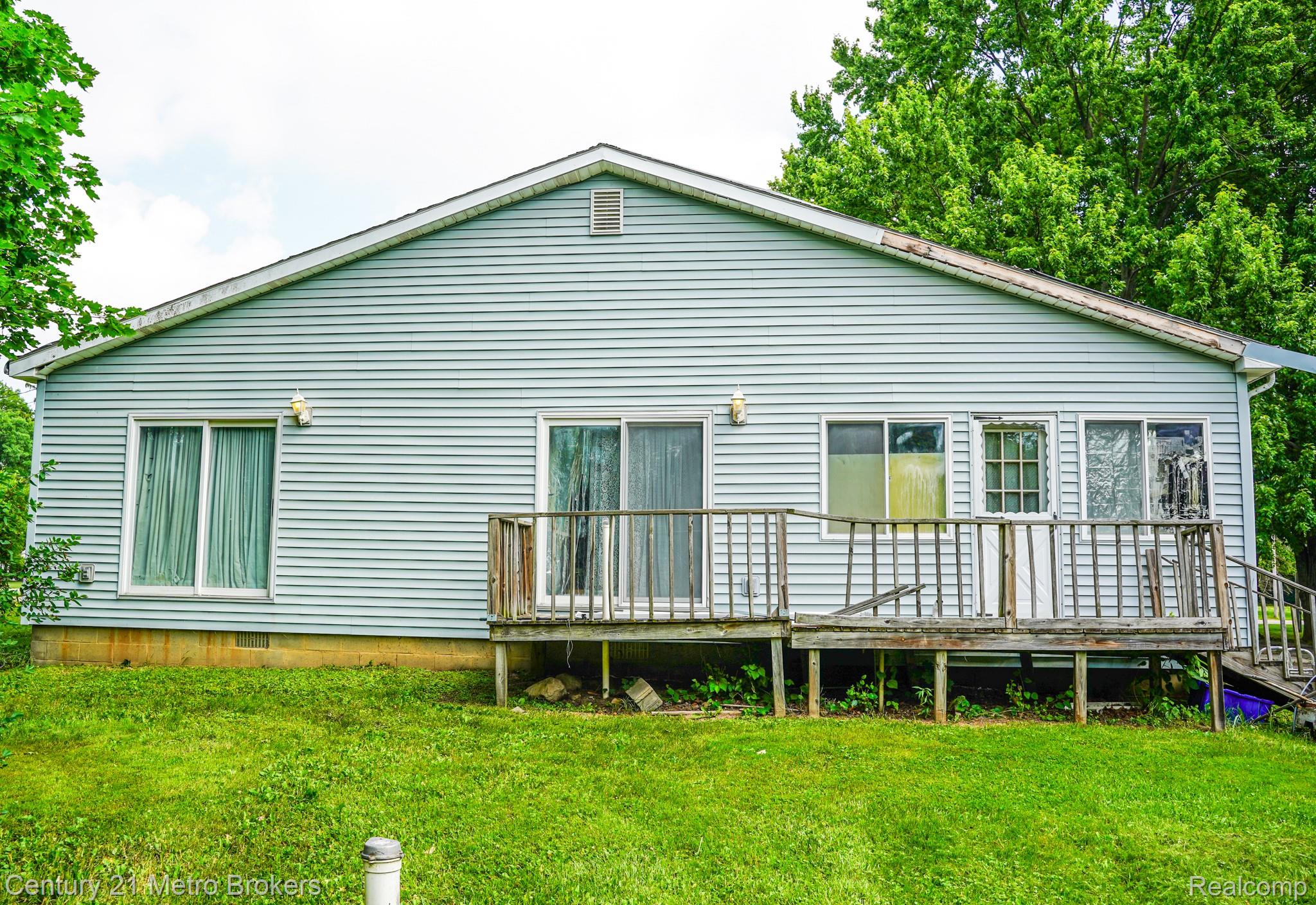 8294 Davison Road