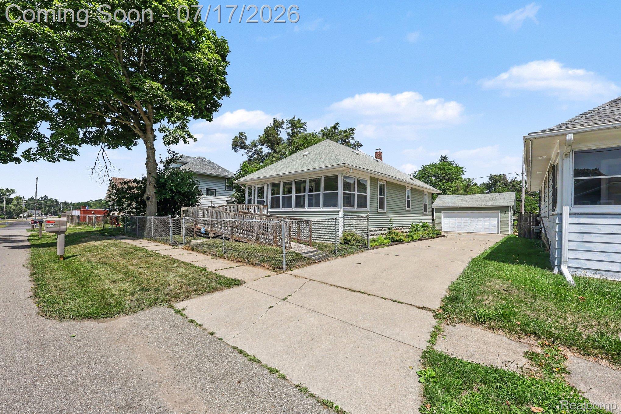 200 Cass Avenue
