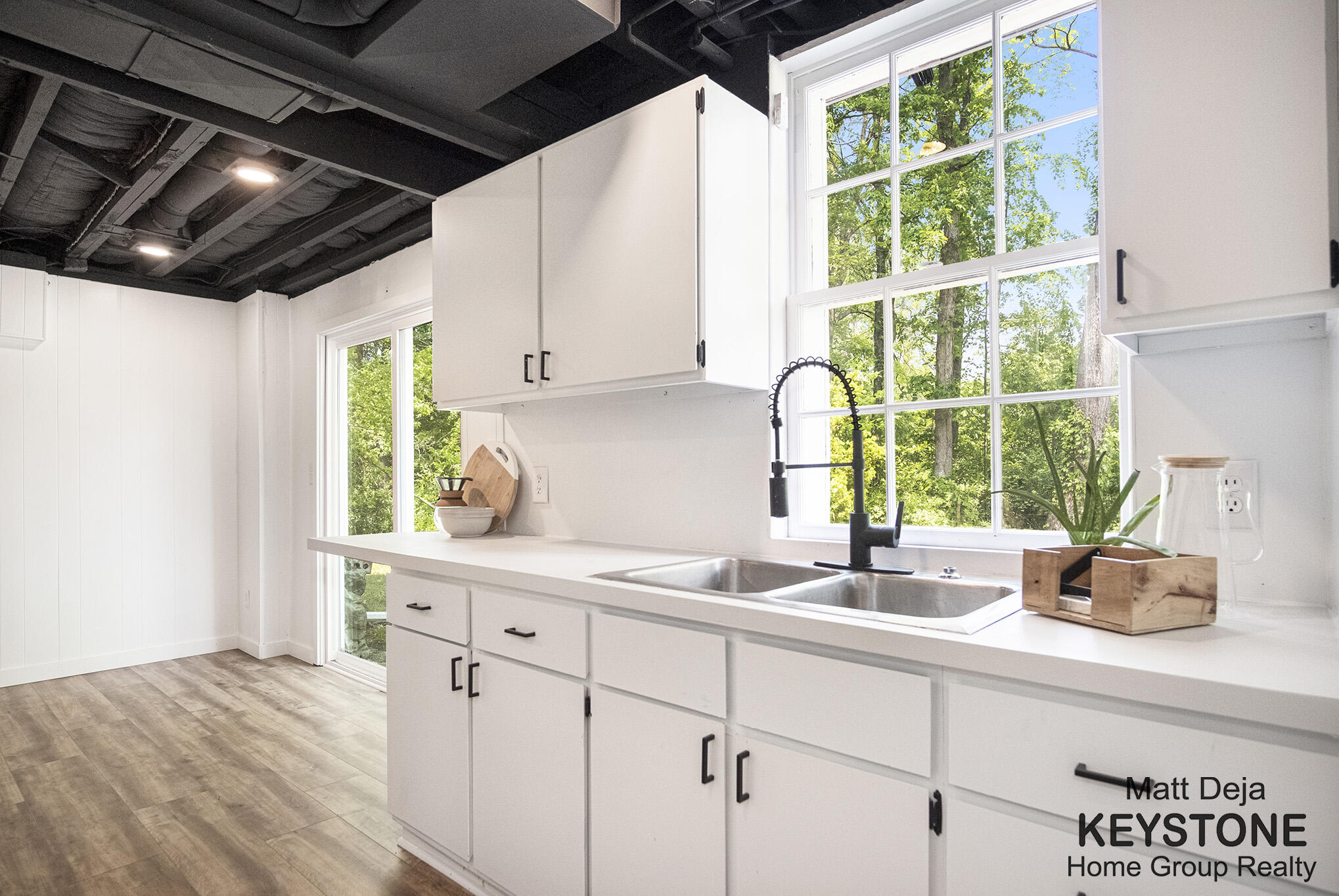 8755 Belding Road NE