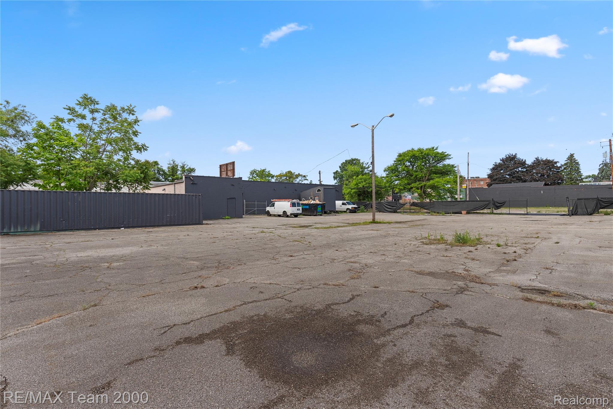 17170 BURGESS