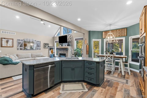 Tiny photo for 3394 Outback Trail, Putnam Township, MI 48169 (MLS # 20261085143)