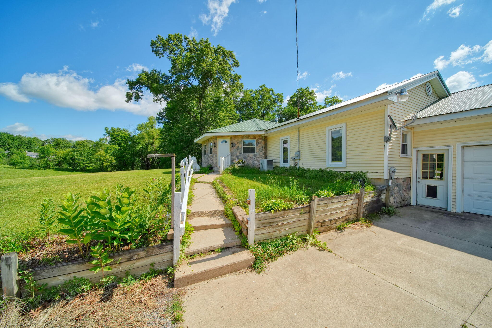 5995 N Sandstone Road