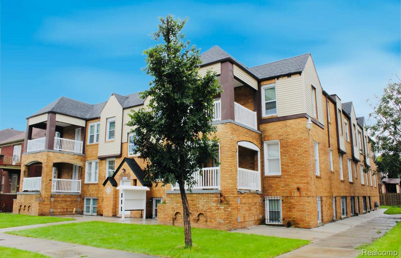 13233 La Salle Boulevard