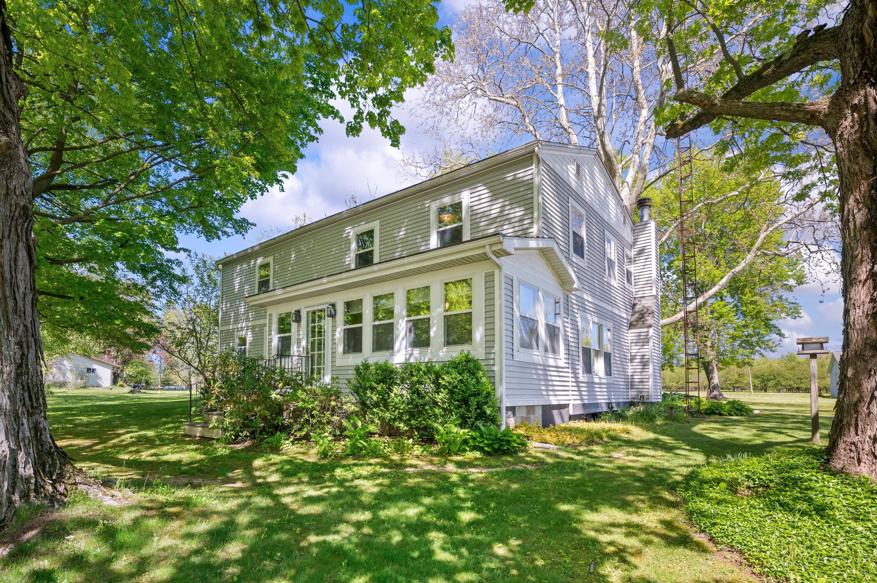 8498 Lake Road