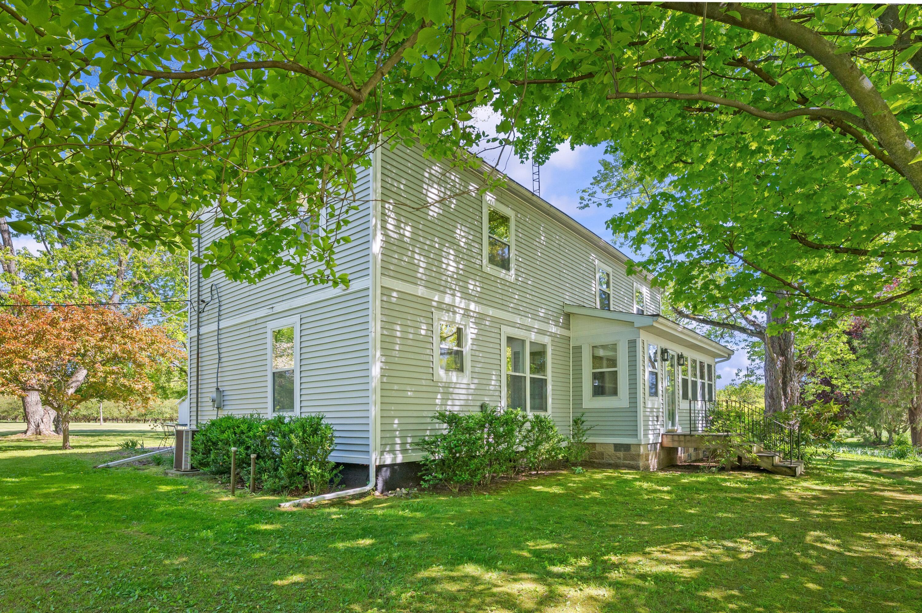 8498 Lake Road