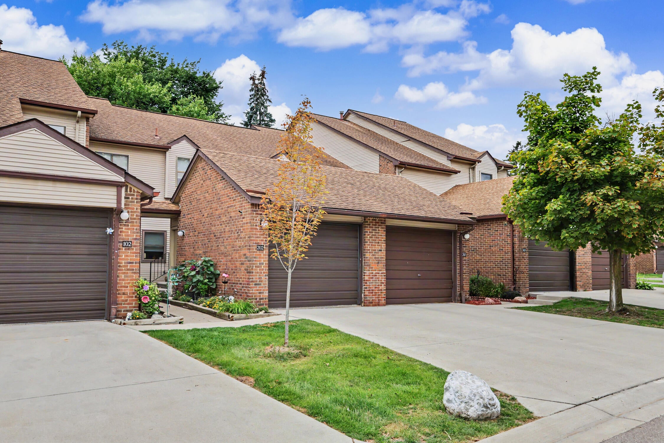 6600 Ridgefield Circle