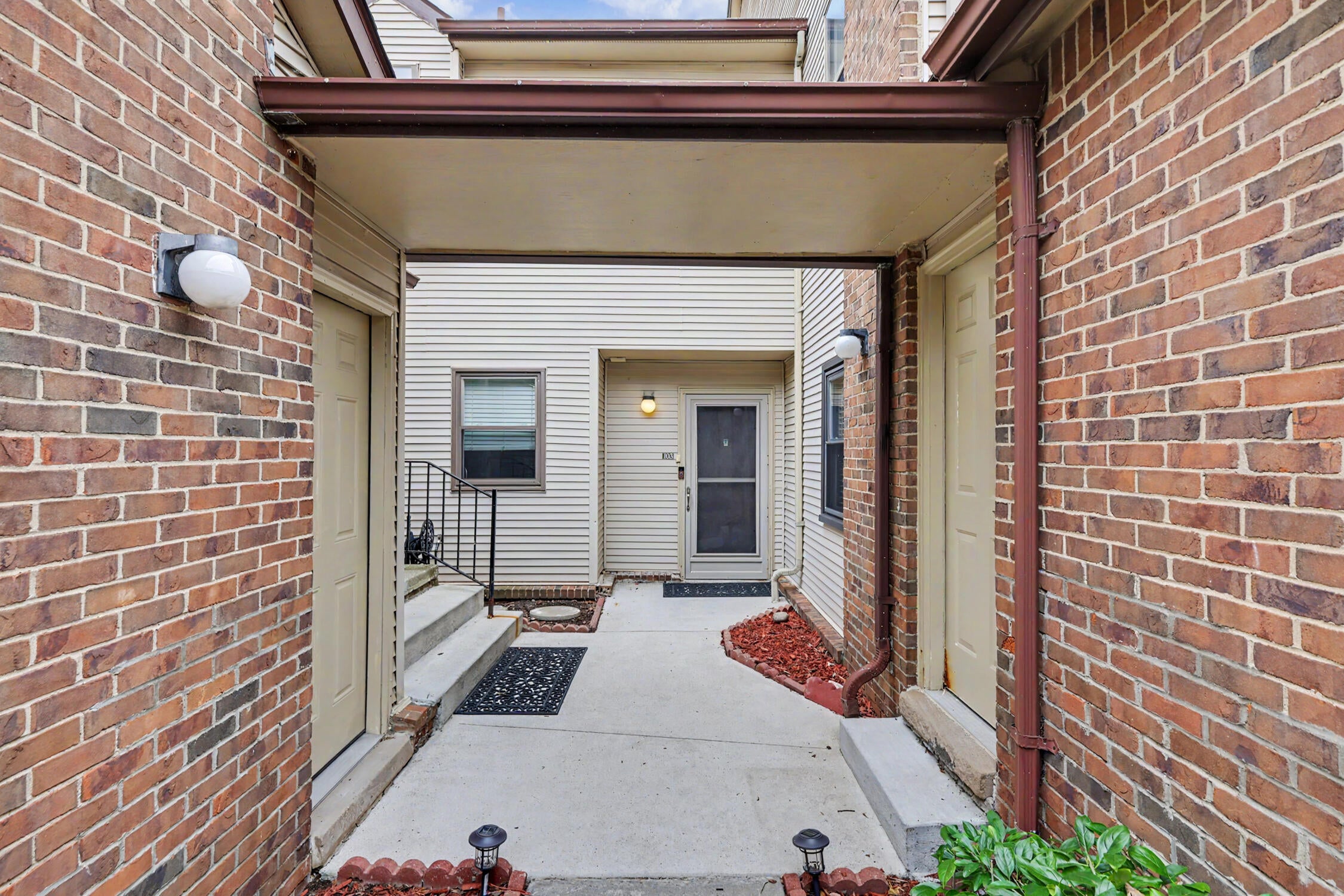 6600 Ridgefield Circle