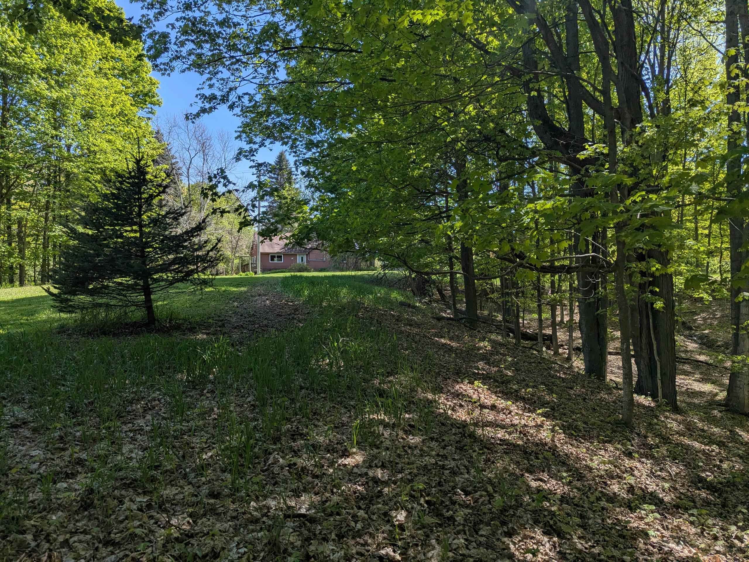 8828 Roberts Road