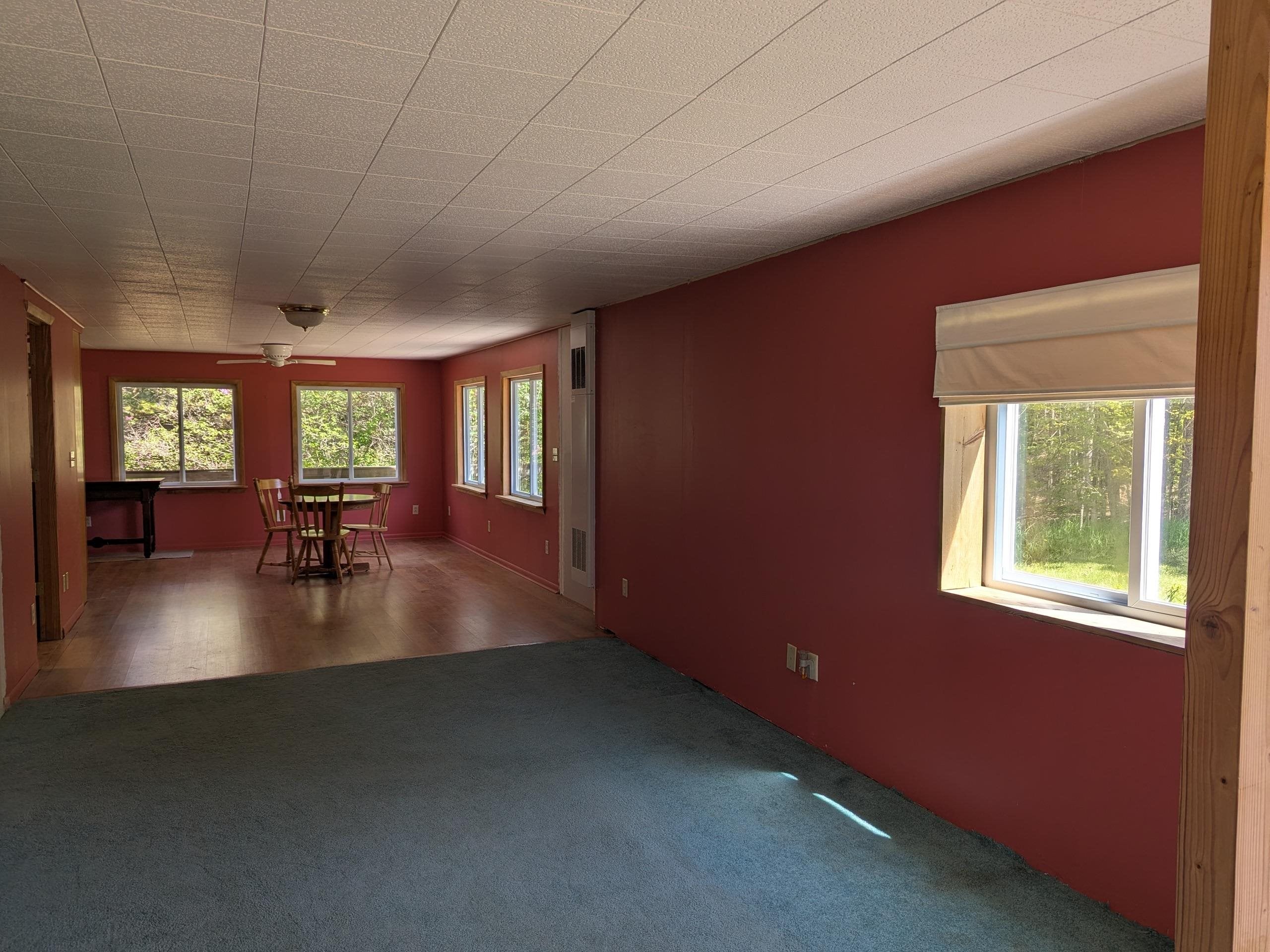 8828 Roberts Road