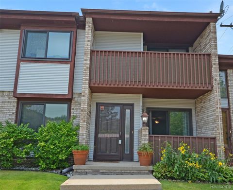 34900 Mercer Fraser City MI 48026