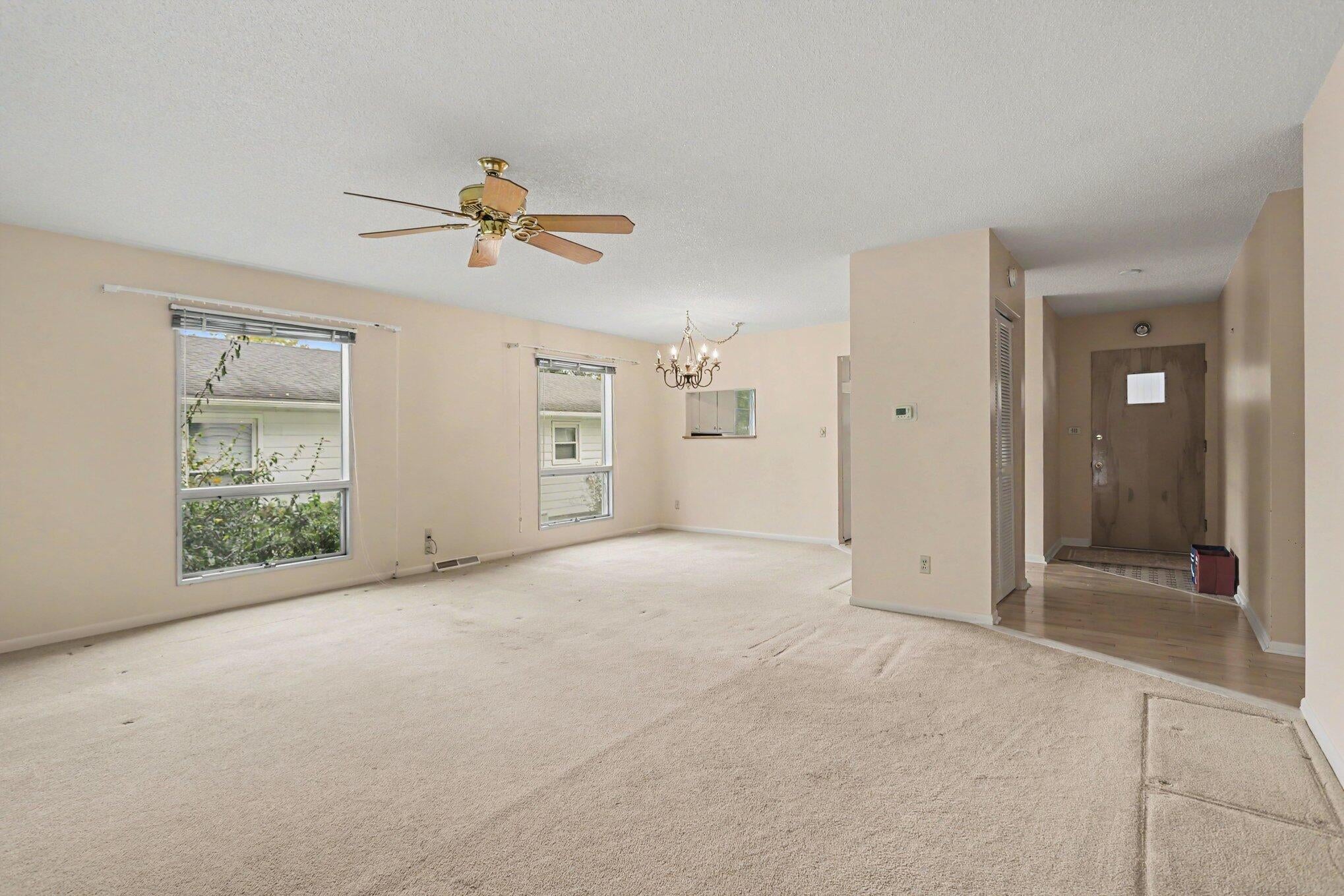 111 Lakeview Terrace