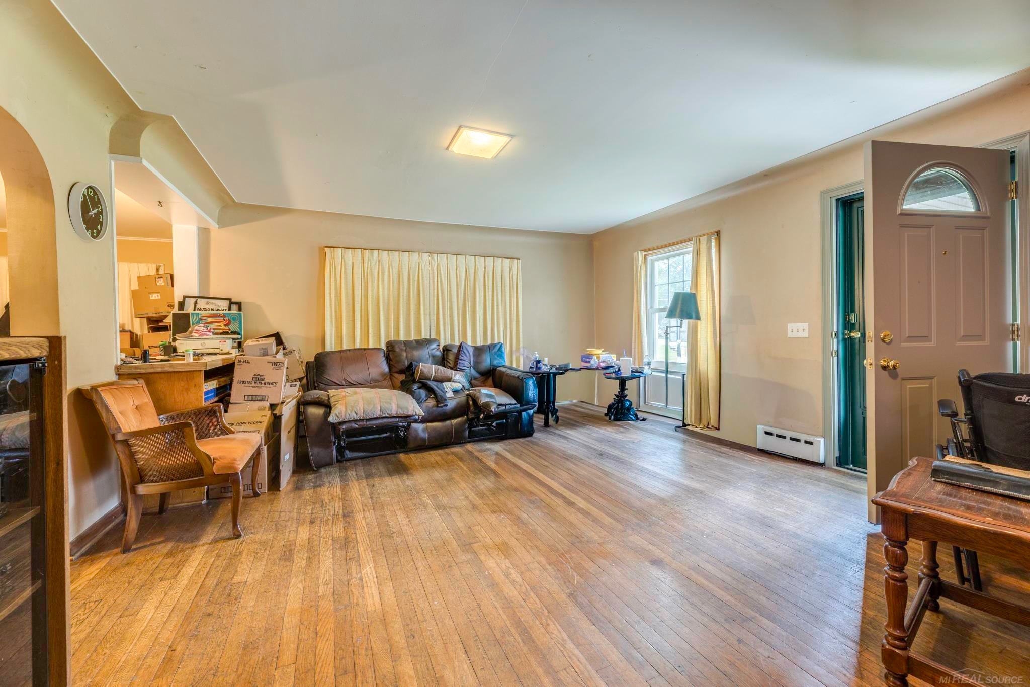 5957 Lakeshore Road
