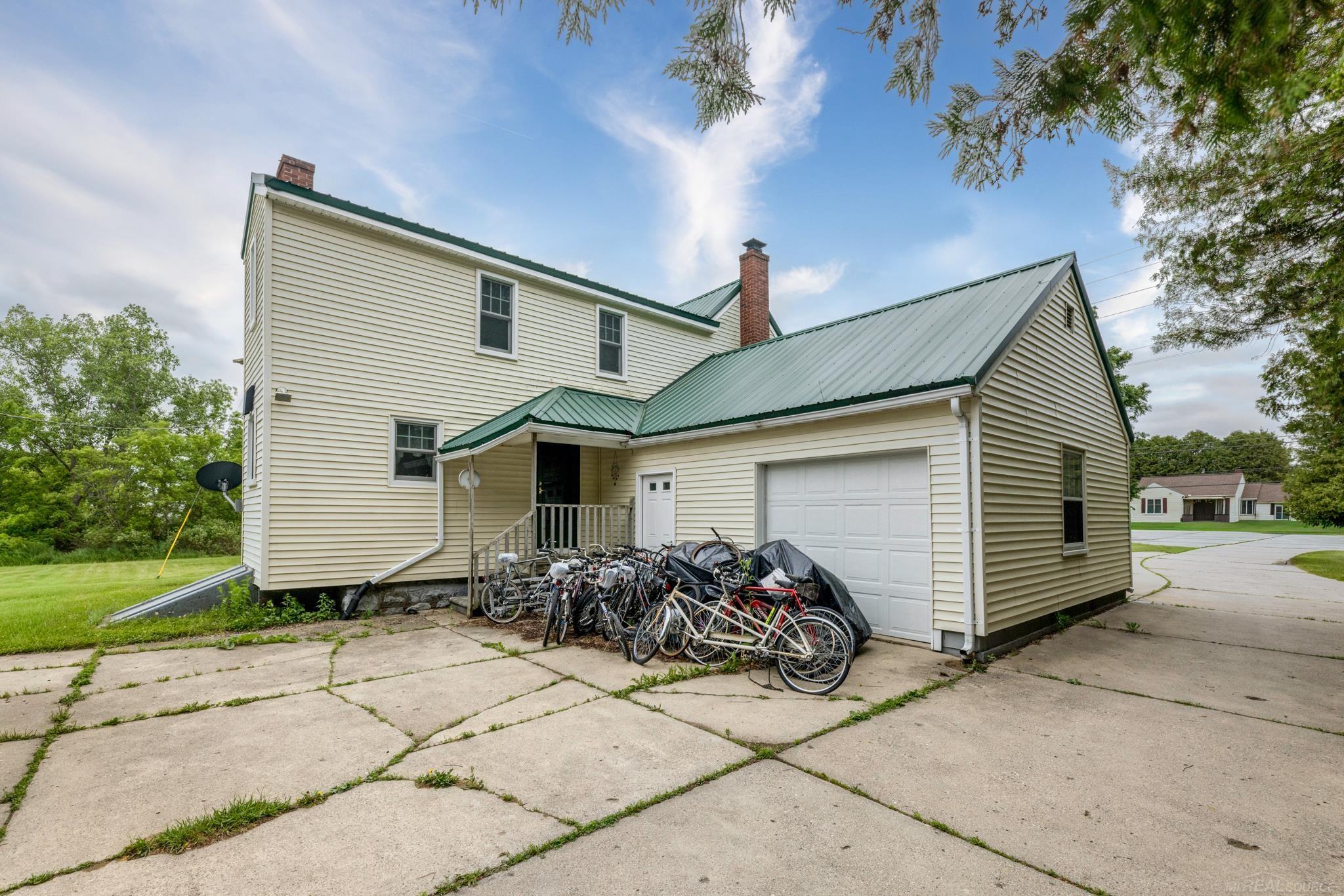 5957 Lakeshore Road