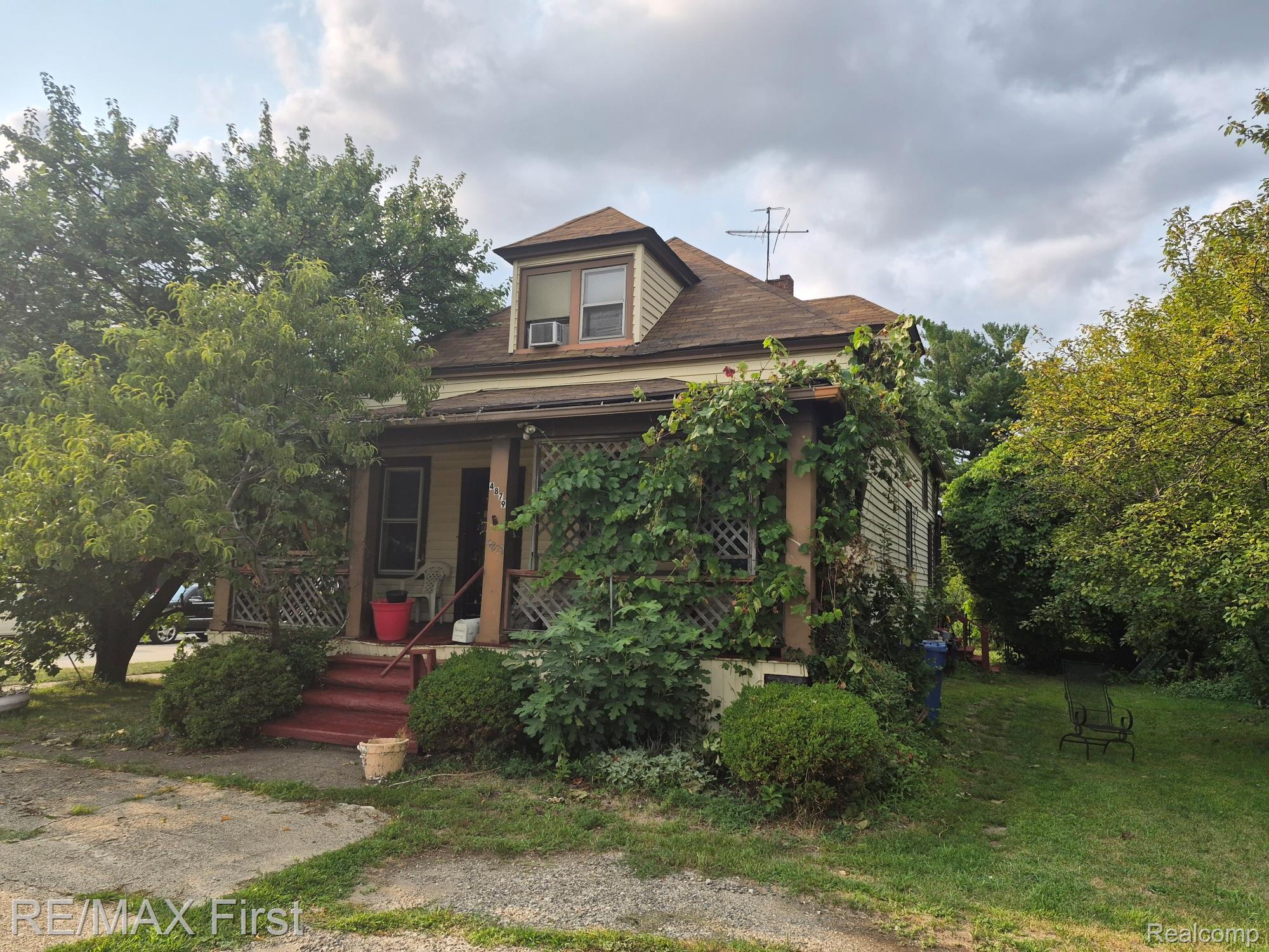 4879 E 9 Mile Road