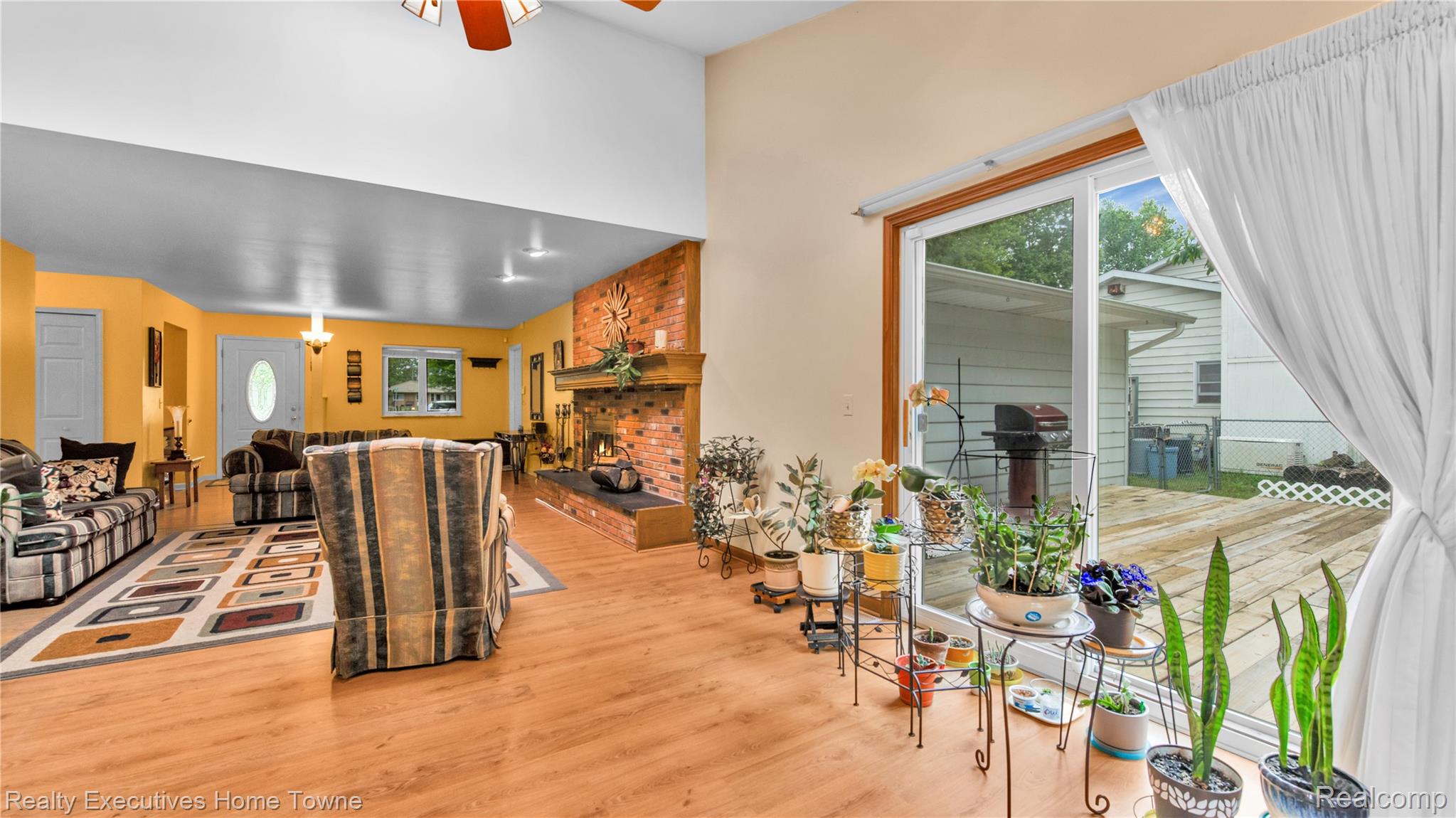4779 Lakeshore Road