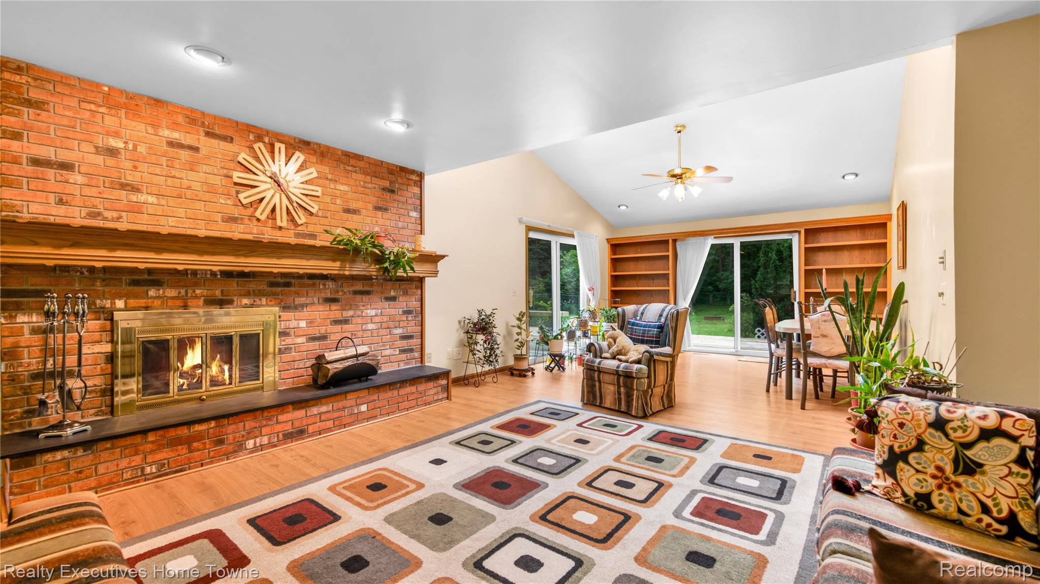4779 Lakeshore Road