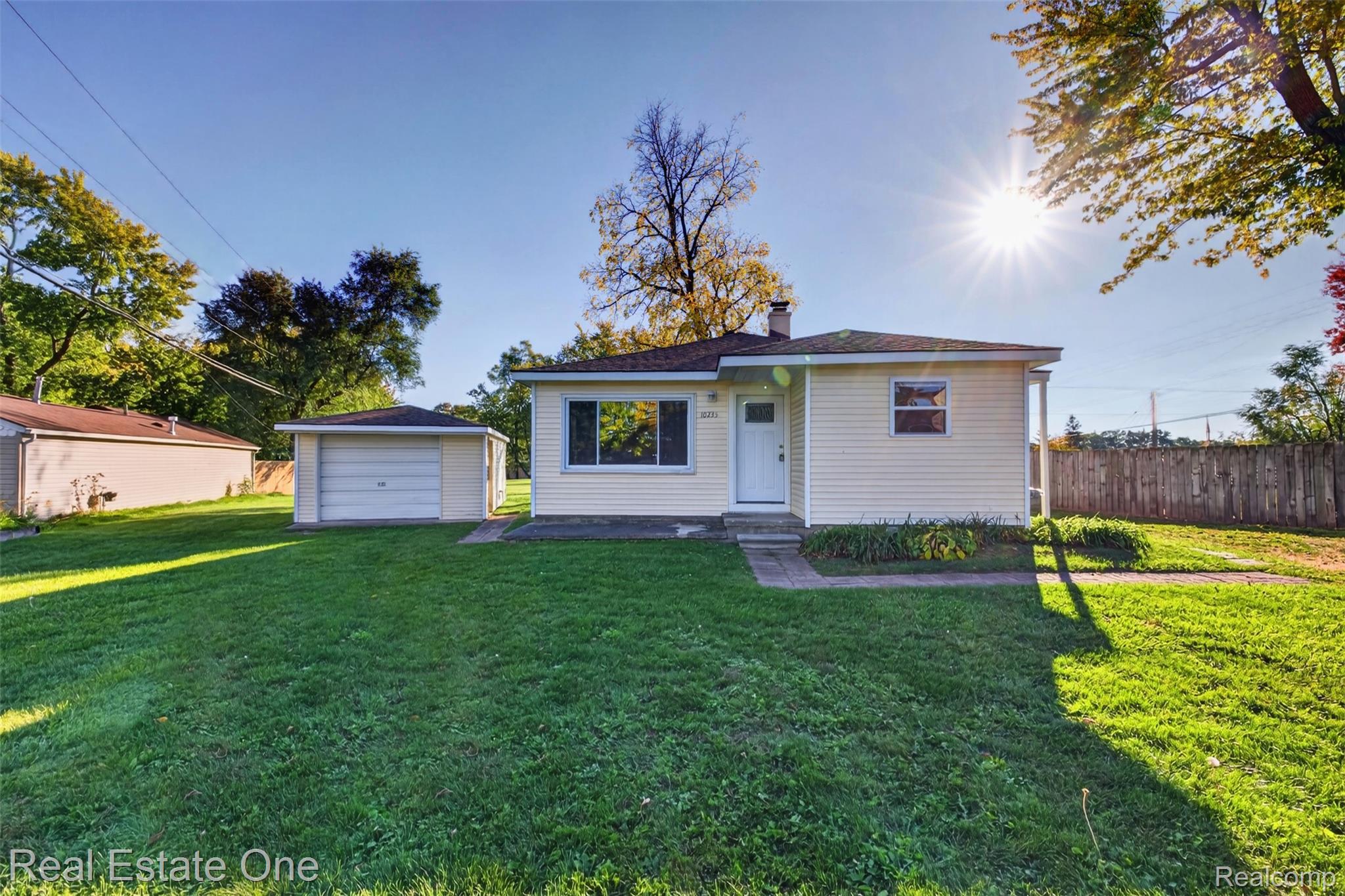 10235 Elizabeth Lake Road