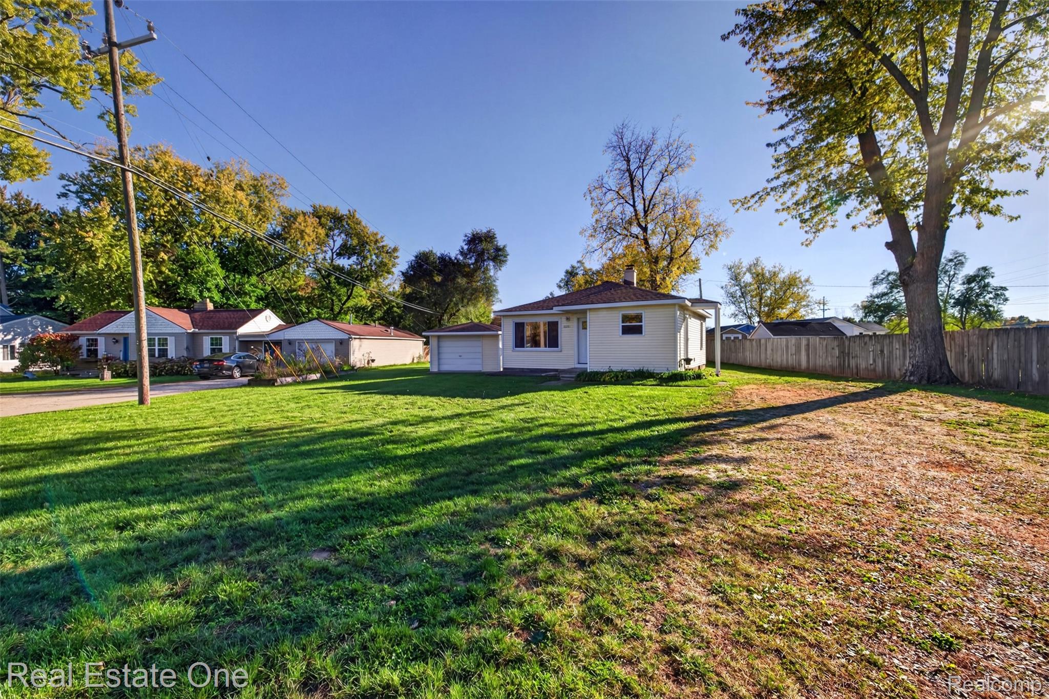10235 Elizabeth Lake Road