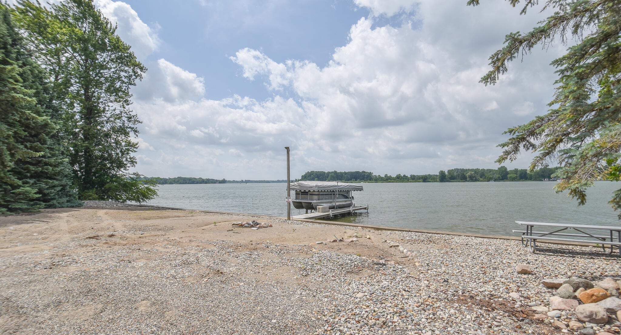 214 Narrows Road