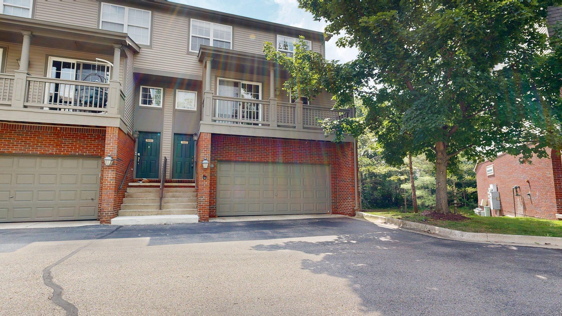 3042 Barclay Way