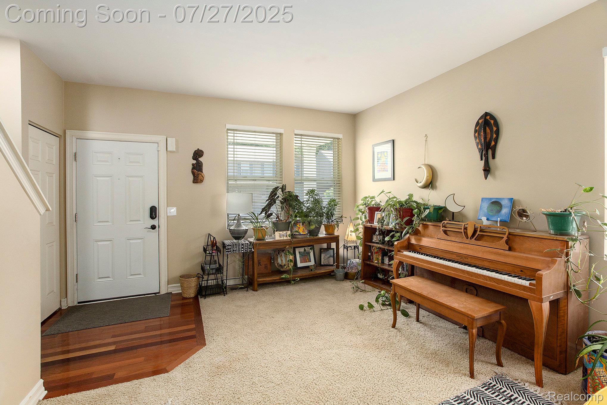 10395 Scarlet Oak Drive