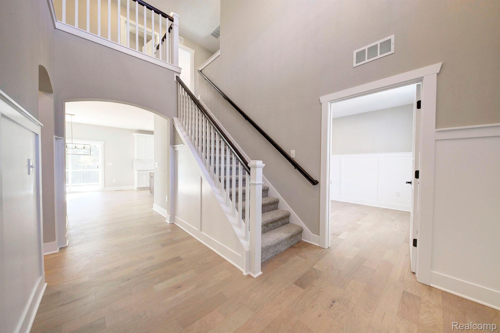 614 ROUND ROCK Drive