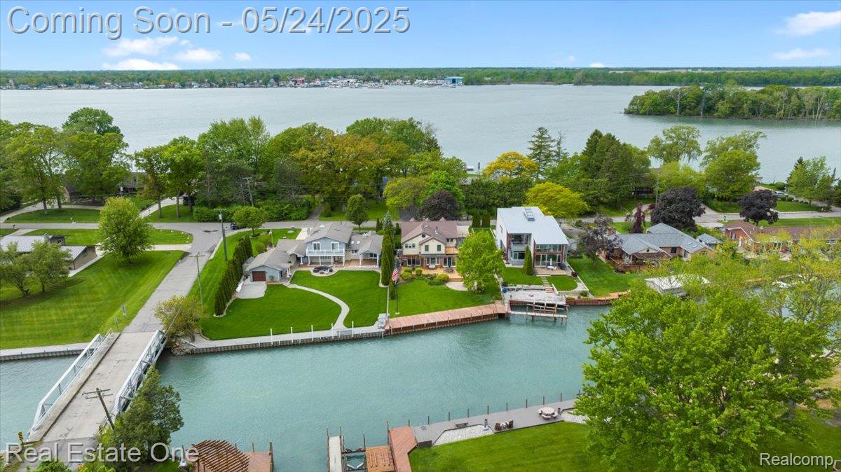28395 Swan Island Drive