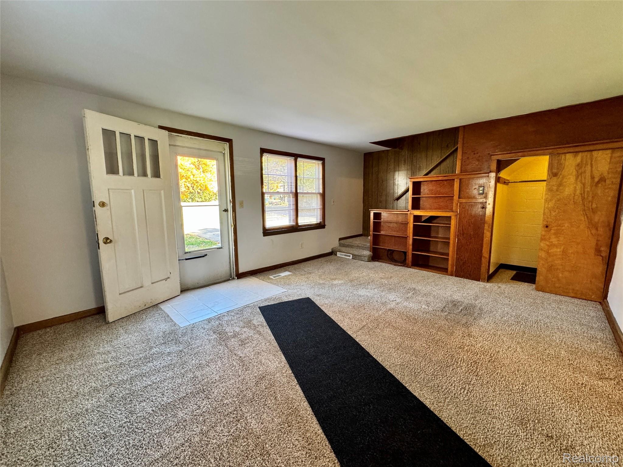 834 E CROSS #2B Street