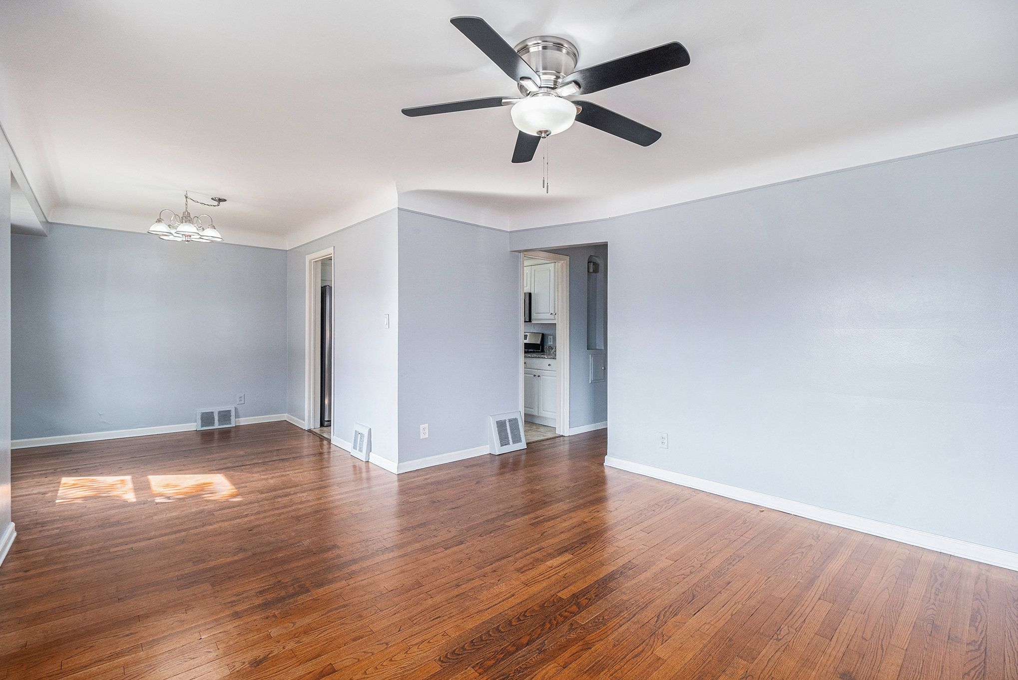 412 S Stephenson