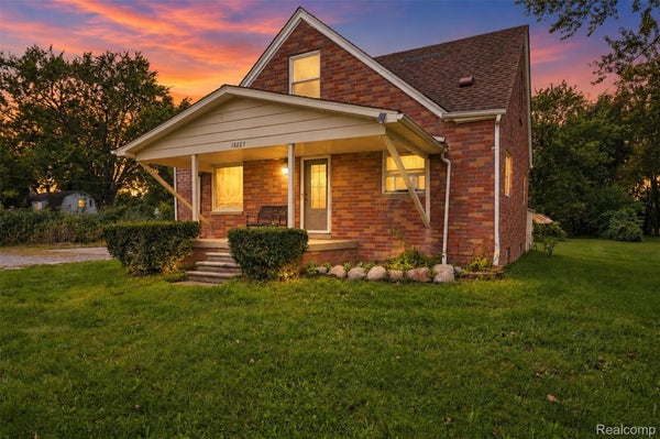 18287 INKSTER RD, ROMULUS, MI 48174 - Image b67a517b9fbe9ab4bd20c7dbdcaa8213/4238991337