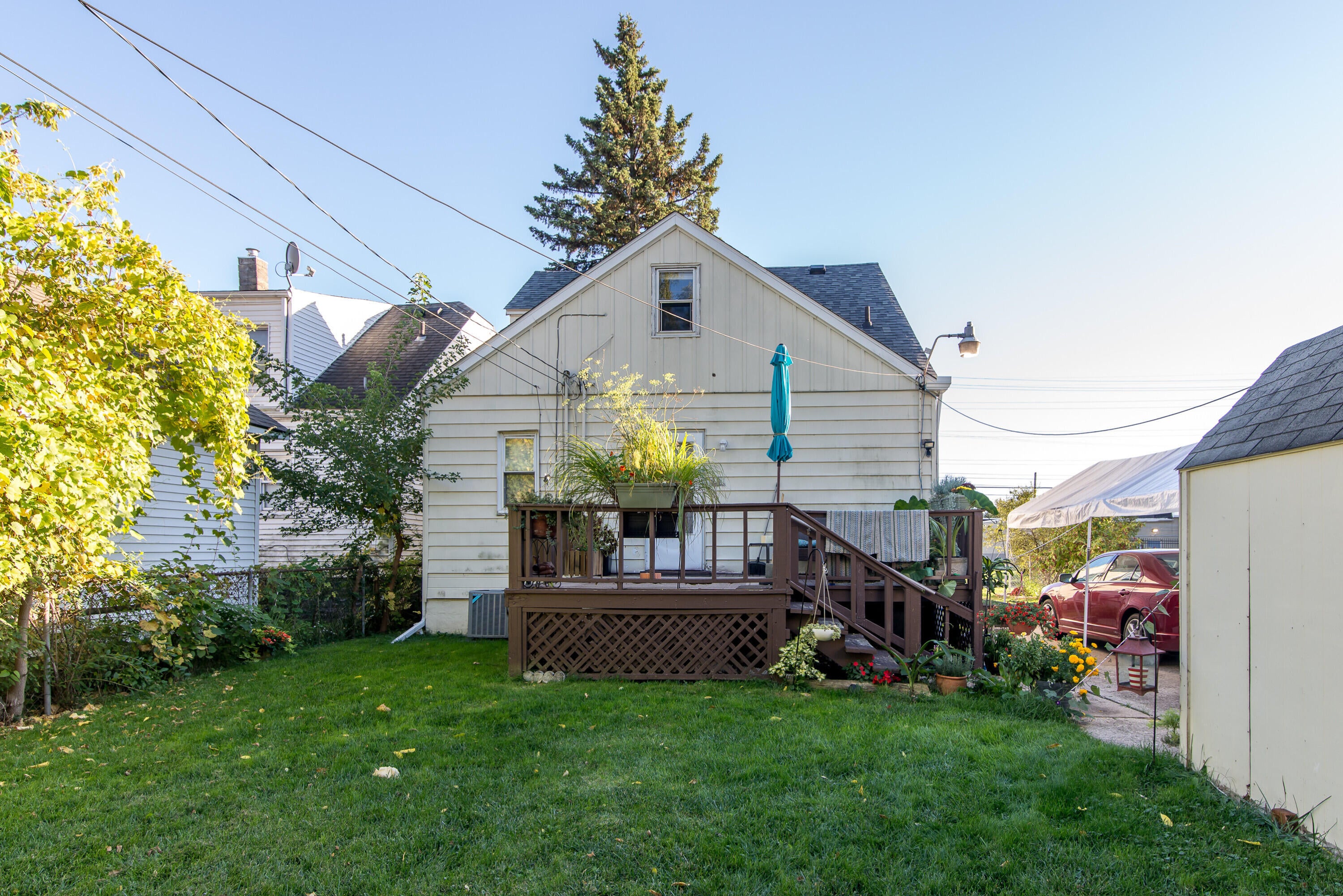 134 W Muir Avenue