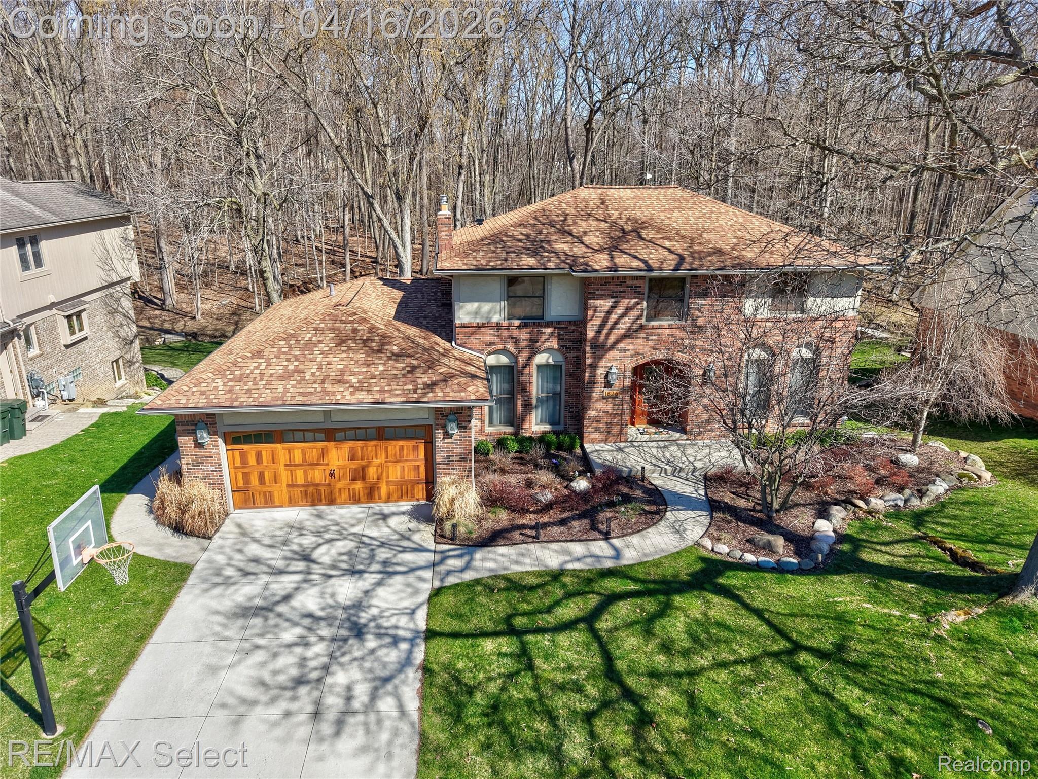 1826 N Fairview Lane