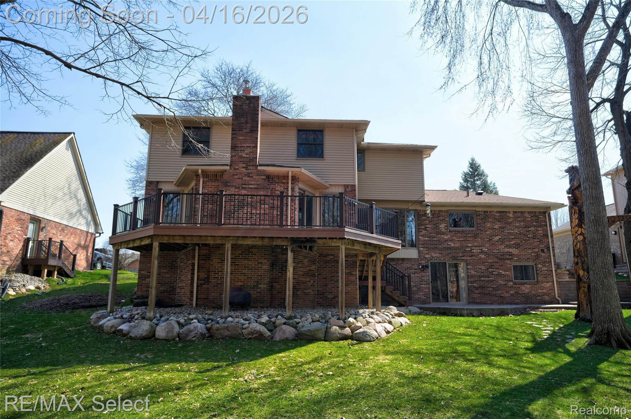 1826 N Fairview Lane