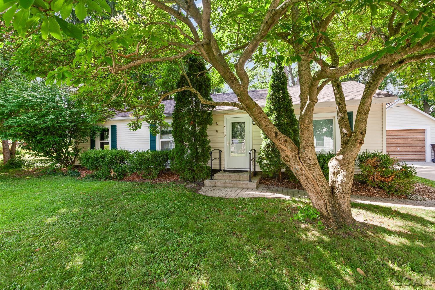 4113 Seneca St. Street